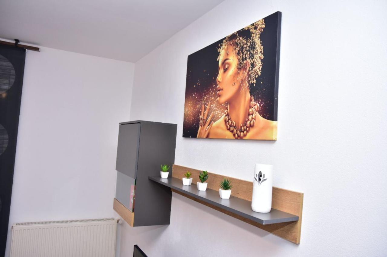 Apartament Dabe Hd Hunedoara Dış mekan fotoğraf
