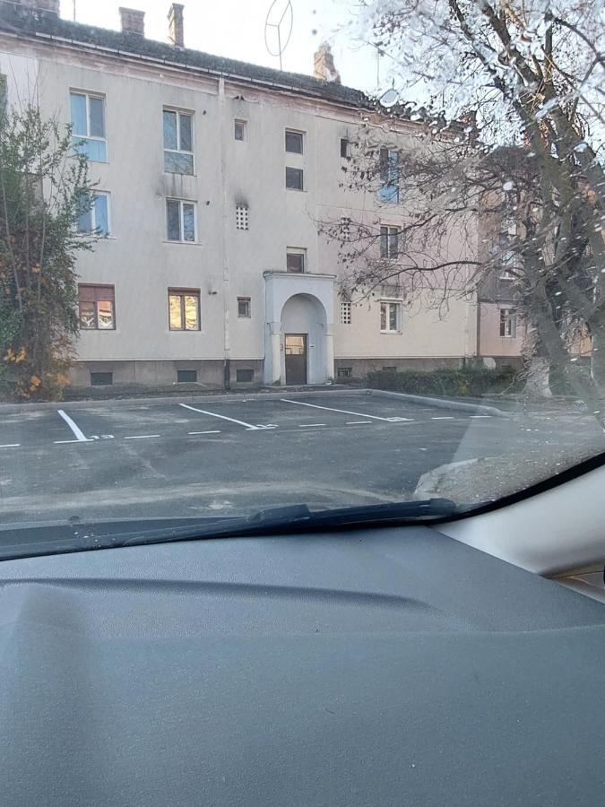 Apartament Dabe Hd Hunedoara Dış mekan fotoğraf